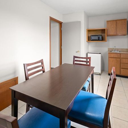 Days Inn By Wyndham Wauseon Exterior photo